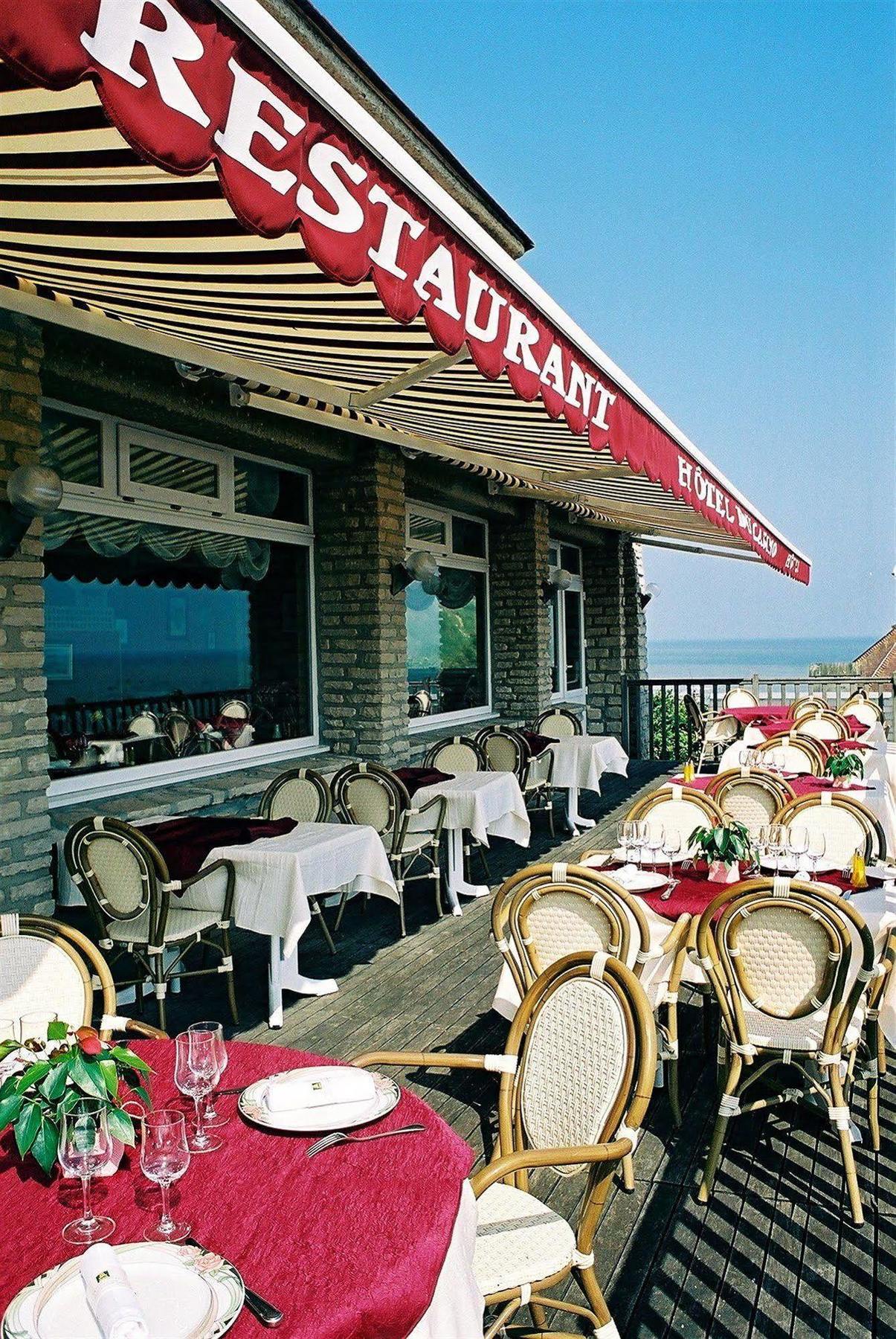 Logis Du Casino Restaurant Le Mathelia 3* Vierville-sur-Mer